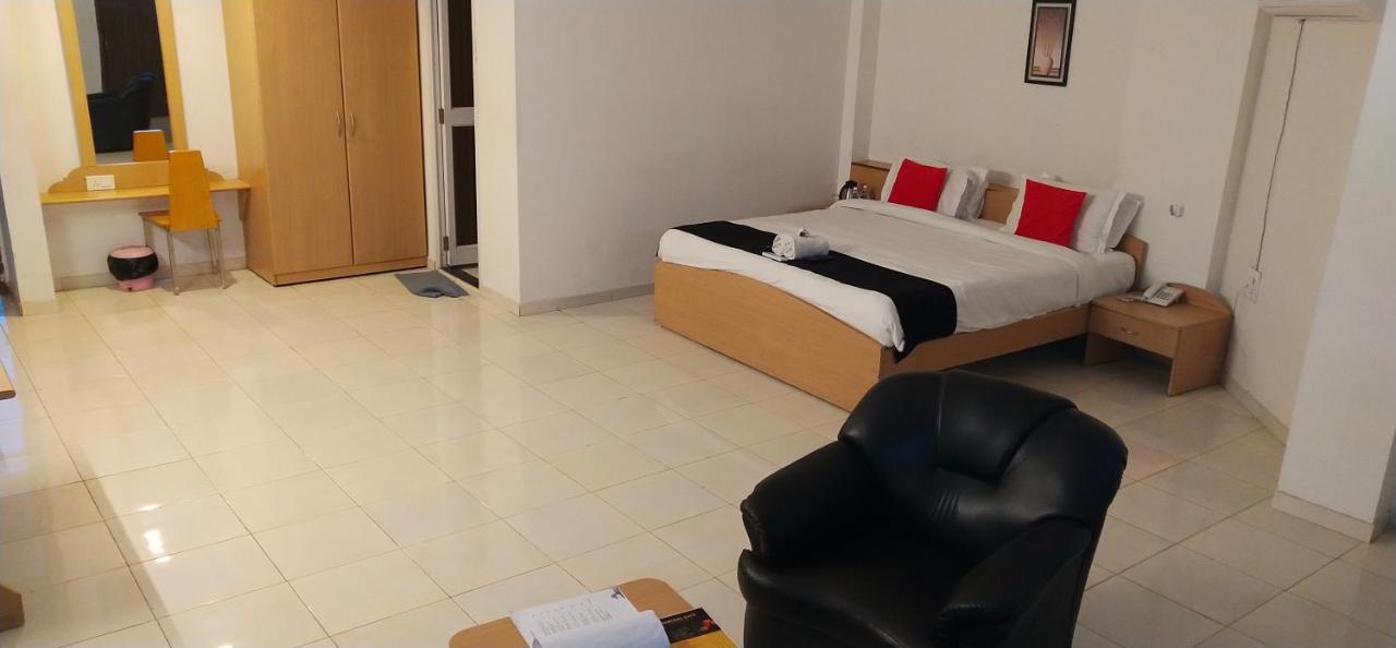 Infocity Club And Resort Γκαντχιναγκάρ Εξωτερικό φωτογραφία